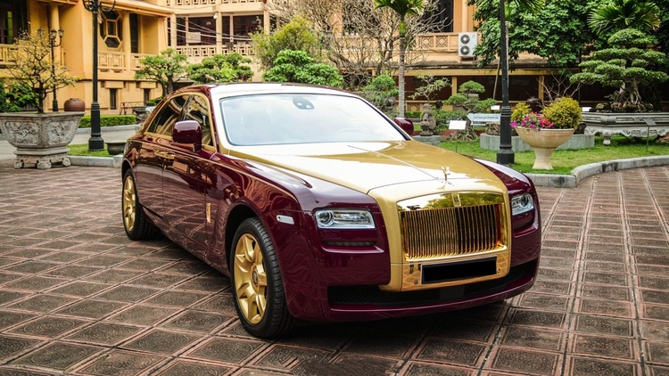 Ngân hàng tịch thu xe Rolls-Royce Ghost mạ vàng của Trịnh Văn Quyết để siết nợ