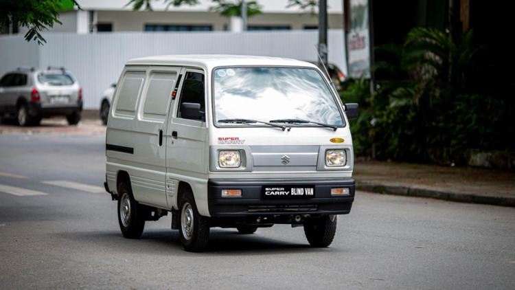 9. Blind Van đáp ứng đủ các tiêu chí nhỏ gọn, an toàn mà vẫn đảm bảo hiệu suất của động cơ tro...png