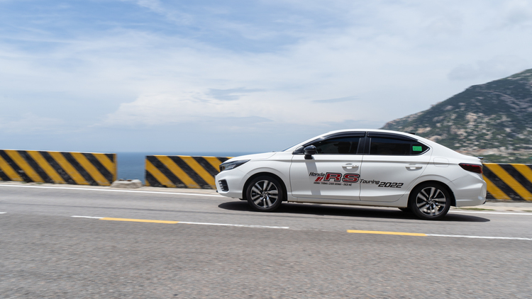 otosaigon-honda-rs-touring-2022-13.JPG otosaigon-honda-rs-touring-2022-13.JPG
