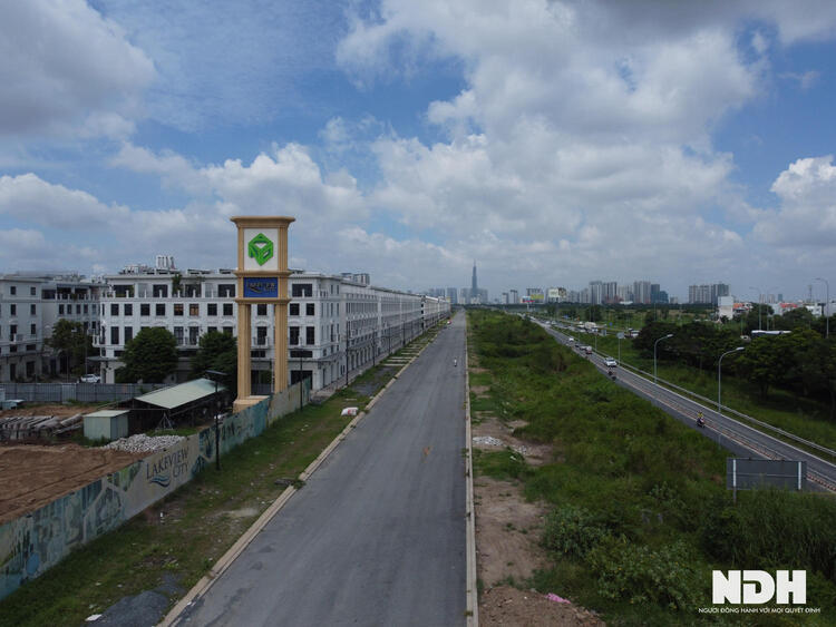 Diện mạo đường song hành cao tốc TP HCM - Long Thành sau hơn 5 năm thi công