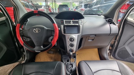 Yaris 2008.jpg