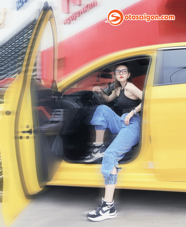Bóng hồng đánh giá xe MG5 đang sở hữu: "Cá tính, nhiều ưu điểm so với Civic hay Altis" Bóng hồng đánh giá xe MG5 đang sở hữu: "Cá tính, nhiều ưu điểm so với Civic hay Altis"