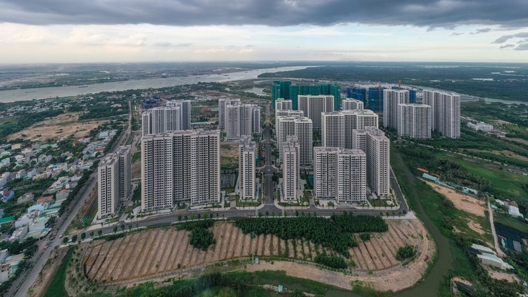 Thị trường nhà ở rơi vào "khủng hoảng" khi lãi suất ngân hàng tăng chóng mặt Thị trường nhà ở rơi vào "khủng hoảng" khi lãi suất ngân hàng tăng chóng mặt