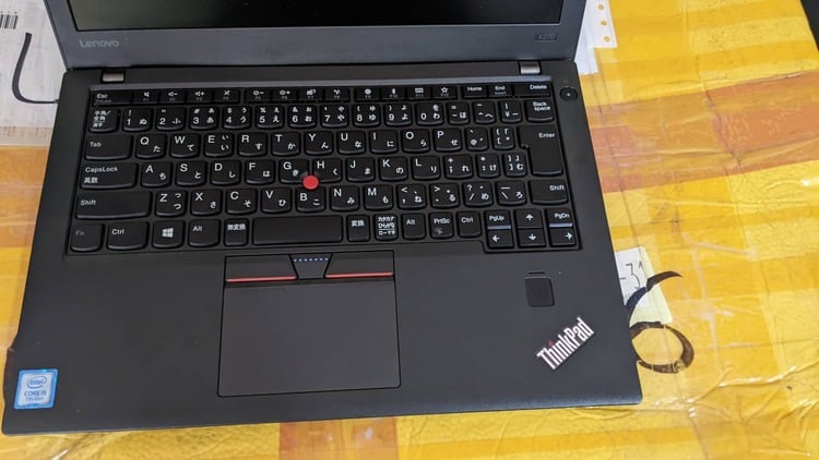 Bán laptop Thinkpad X270 I5-7200U/Ram 8/SSD 128 zin Nhật mới 98%