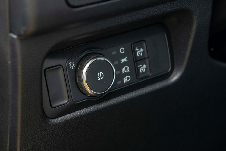 otosaigon-ford-ranger-2022-26.jpg otosaigon-ford-ranger-2022-26.jpg