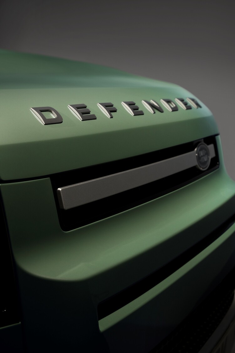 otosaigon-land-rover-defender-75-th-limited-edition-9.jpg otosaigon-land-rover-defender-75-th-limited-edition-9.jpg