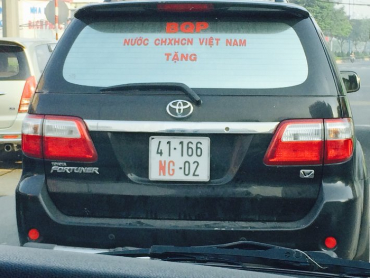 Biển số nước nào đây các bác? Biển số nước nào đây các bác?