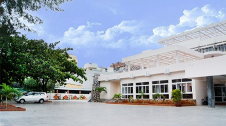 oqs1393557053_khach-san-hoang-hoa-vung-tau-ngan-hang.jpg