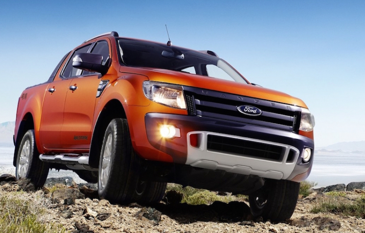 Tháng 5/2015: Ford Ranger bất ngờ vượt hàng loạt xe Toyota