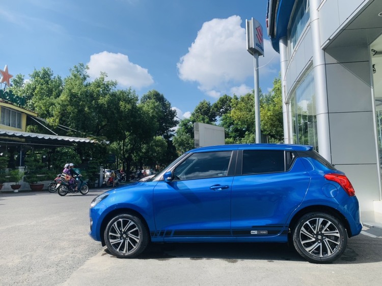 Toyota Raize hot dữ vậy các bác? đợi sang năm hoặc phải mua thêm phụ kiện Toyota Raize hot dữ vậy các bác? đợi sang năm hoặc phải mua thêm phụ kiện