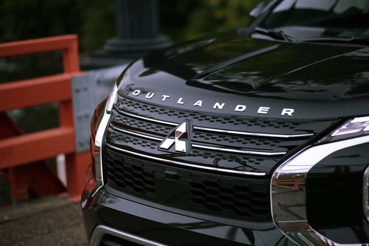Mitsubishi Outlander ra mắt phiên bản siêu tiết kiệm xăng, giá từ 40.000 USD