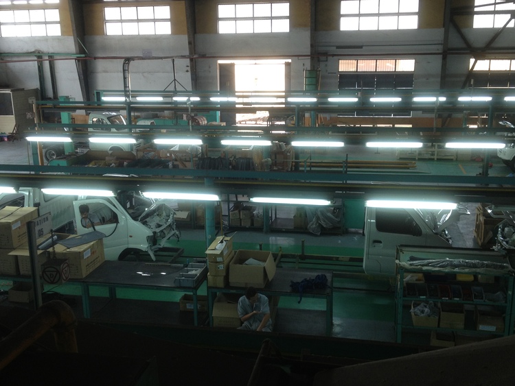Hỏi chỗ lắp kính chắn gió Mitsubishi Jolie 2005 Hỏi chỗ lắp kính chắn gió Mitsubishi Jolie 2005