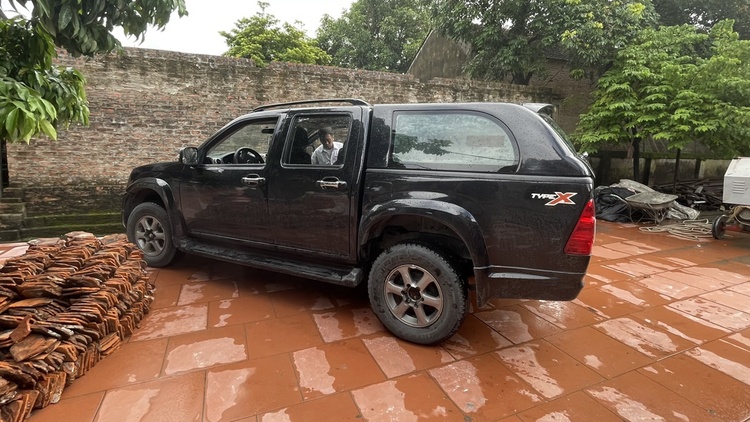 Isuzu D-Max 3.0 4x2 MT đời 2011 với giá 450 triệu thì có đắt quá không?