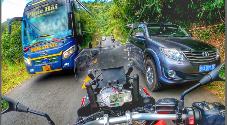 Lại đầu tôm đậu xe nu Lại đầu tôm đậu xe nu