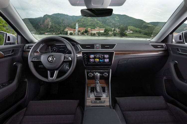 skoda-superb-3.jpg skoda-superb-3.jpg
