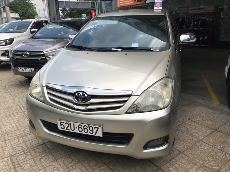 Bán xe Innova 2009 số sàn