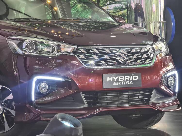 Ertiga Hybrid 2022 có gì hay để đấu với Xpander với Veloz , Avanza ?