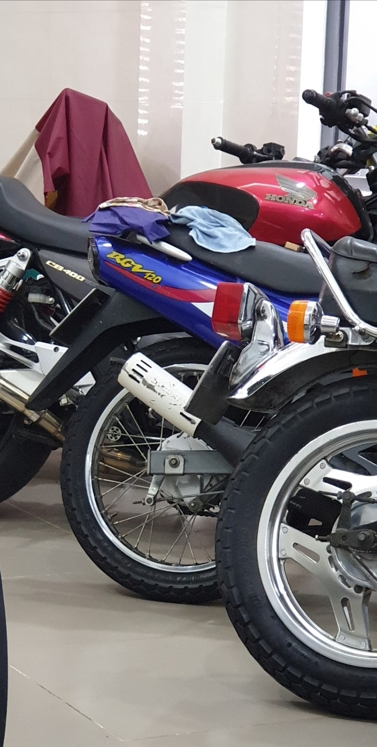 Kawasaki Z400 giá chỉ 108tr, mua ngay kẻo hết