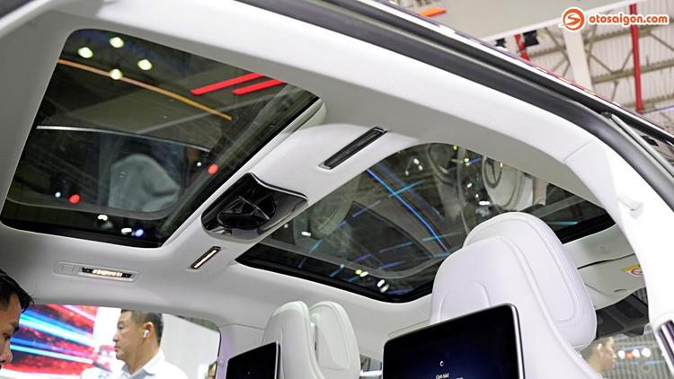 otosaigon.com-mercedes-eqs-30.jpg otosaigon.com-mercedes-eqs-30.jpg