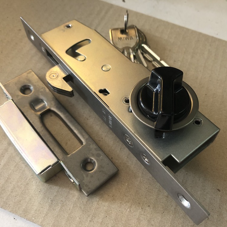 Khóa cửa Made in Japan-Gía hợp lí & Chính hãng_An toàn Khóa cửa Made in Japan-Gía hợp lí & Chính hãng_An toàn