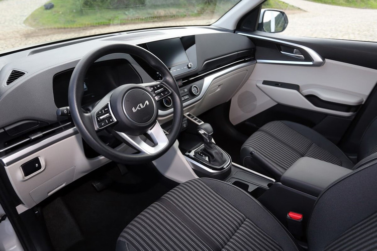 Xem cận cảnh Hyundai Stargazer bản đặc biệt giá 625 triệu đồng ở đại lý: Không gian rộng rãi, có đáng mua hơn Xpander? Xem cận cảnh Hyundai Stargazer bản đặc biệt giá 625 triệu đồng ở đại lý: Không gian rộng rãi, có đáng mua hơn Xpander?