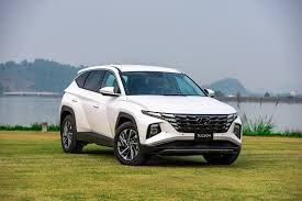 Phân vân giữa mấy xe SUV, các bác tư vấn giúp em với ạ Phân vân giữa mấy xe SUV, các bác tư vấn giúp em với ạ
