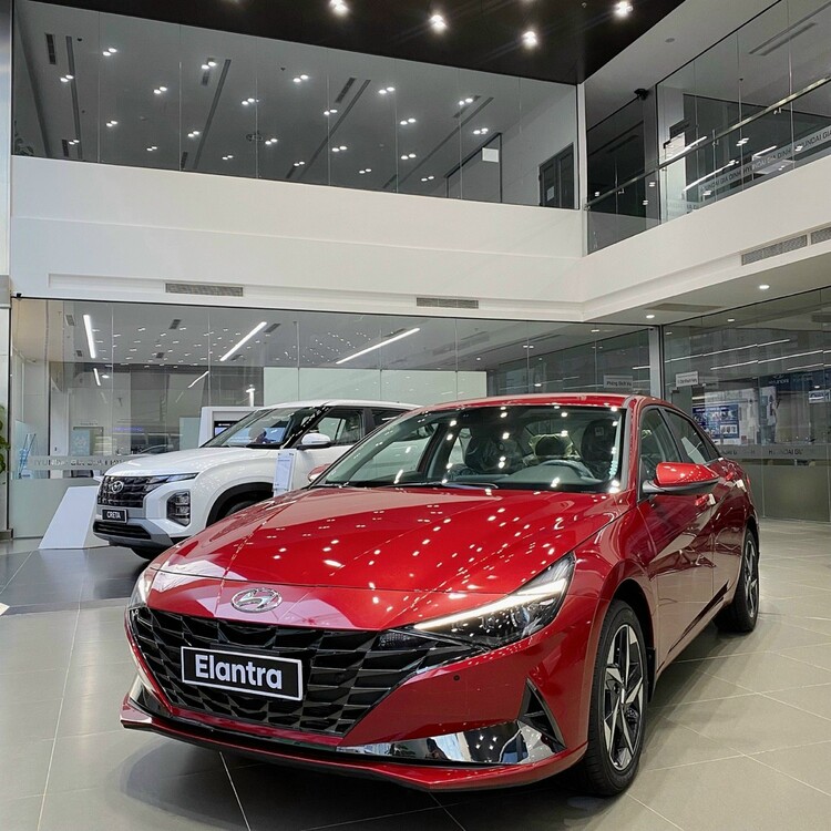 Hyundai Elantra hoàn toàn mới “rục rịch” ra mắt tại Việt Nam: Thiết kế bắt mắt, động cơ mạnh mẽ, hướng tới thể thao, đối đầu Civic