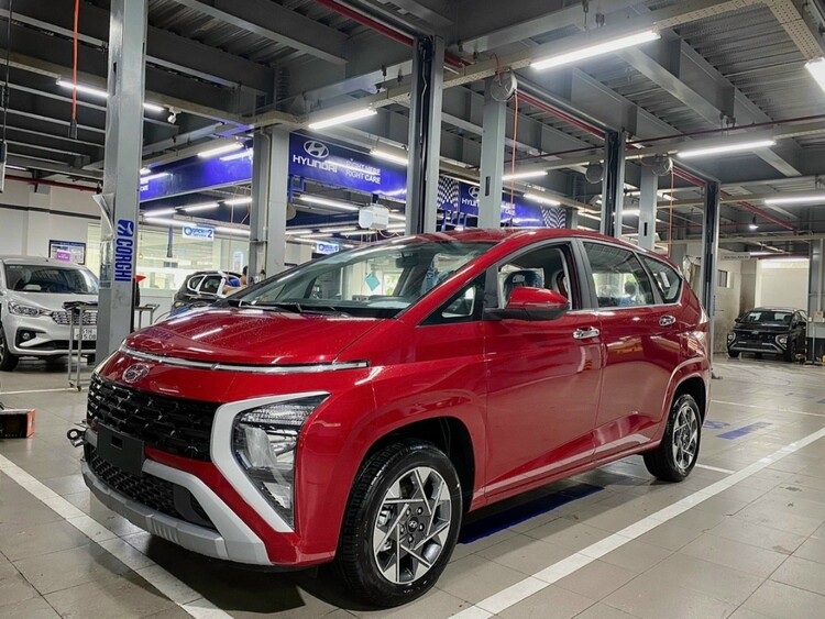 Giá lăn bánh Hyundai Stargazer cao hay thấp khi so với Xpander, Veloz, XL7? Giá lăn bánh Hyundai Stargazer cao hay thấp khi so với Xpander, Veloz, XL7?