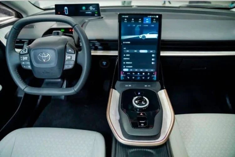 Cận cảnh Toyota bZ3 - Camry chạy điện thế hệ mới sắp ra mắt trong tương lai