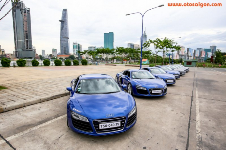 Dàn xe Audi R8 cập bến Sài Gòn, chuẩn bị đi Phú Quốc