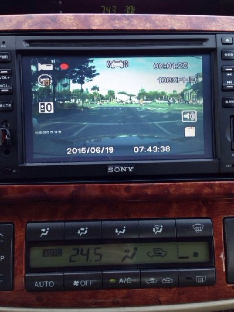 camry lên DVd pioneer 8750BT