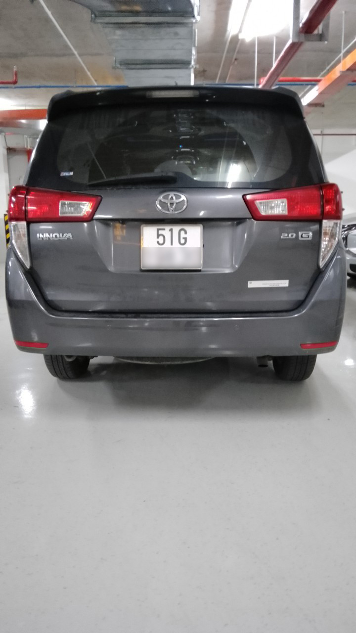 Cần thanh lý xe Toyota Innova 2018 dòng G
