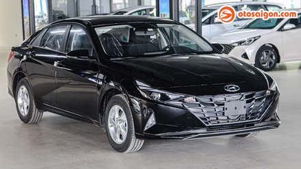 hyundai elantra base.jpg