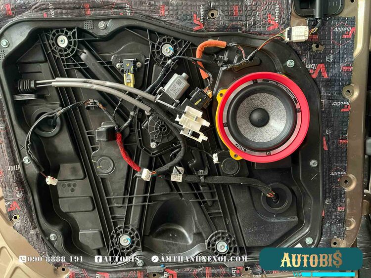 Hyundai Santafe 2020 Với Bộ Loa Focal UTOPIA Chơi Full Active Phía Trước Hyundai Santafe 2020 Với Bộ Loa Focal UTOPIA Chơi Full Active Phía Trước