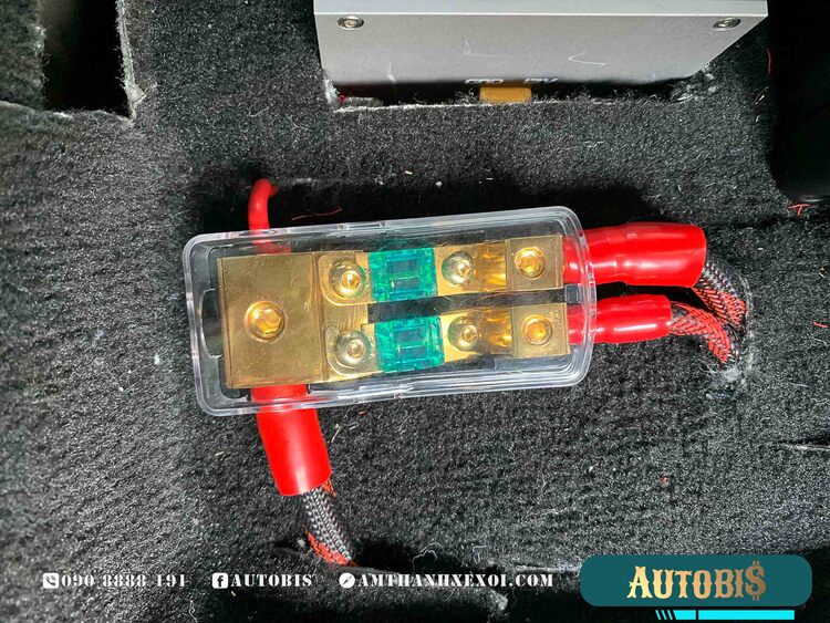 Hyundai Santafe 2020 Với Bộ Loa Focal UTOPIA Chơi Full Active Phía Trước Hyundai Santafe 2020 Với Bộ Loa Focal UTOPIA Chơi Full Active Phía Trước