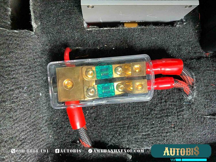 Hyundai Santafe 2020 Với Bộ Loa Focal UTOPIA Chơi Full Active Phía Trước Hyundai Santafe 2020 Với Bộ Loa Focal UTOPIA Chơi Full Active Phía Trước