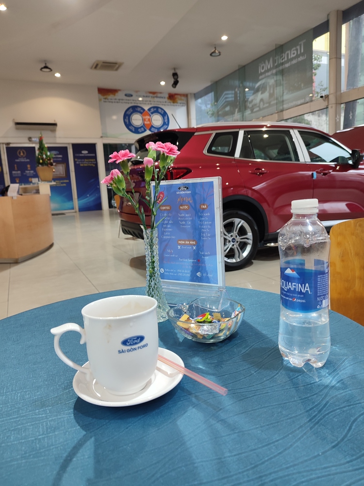 Vụ lùm xùm sửa xe 4 lần ko dứt bệnh của Ford ở Đồng Nai Vụ lùm xùm sửa xe 4 lần ko dứt bệnh của Ford ở Đồng Nai