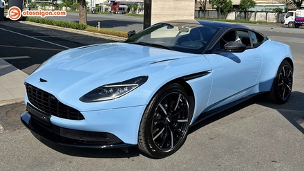 Aston Martin DB11 Q Series - VN (1).jpg