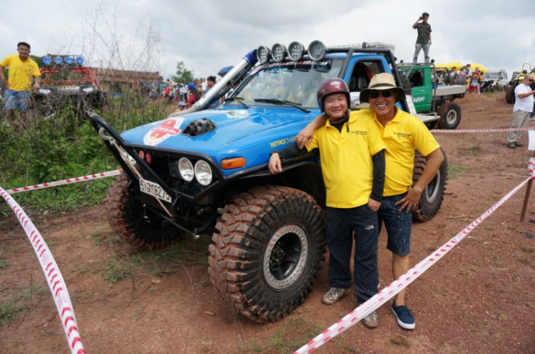 Ảnh thi đấu giải xe địa hình "Ao Làng" tại Đền Hùng TP.HCM