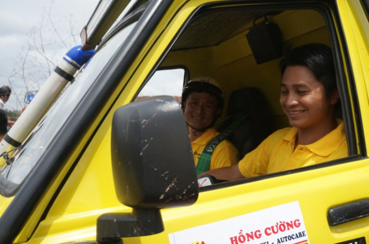 Ảnh thi đấu giải xe địa hình "Ao Làng" tại Đền Hùng TP.HCM Ảnh thi đấu giải xe địa hình "Ao Làng" tại Đền Hùng TP.HCM