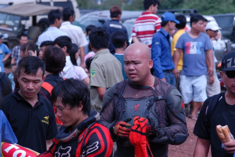 Ảnh thi đấu giải xe địa hình "Ao Làng" tại Đền Hùng TP.HCM