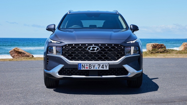 Hyundai Santa Fe 2022 bổ sung thêm bản Hybrid, chỉ 6,0L/100 km