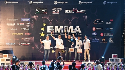 EMMA Mien Bac - Trao Giai Tuning Custom Unlimited.JPG