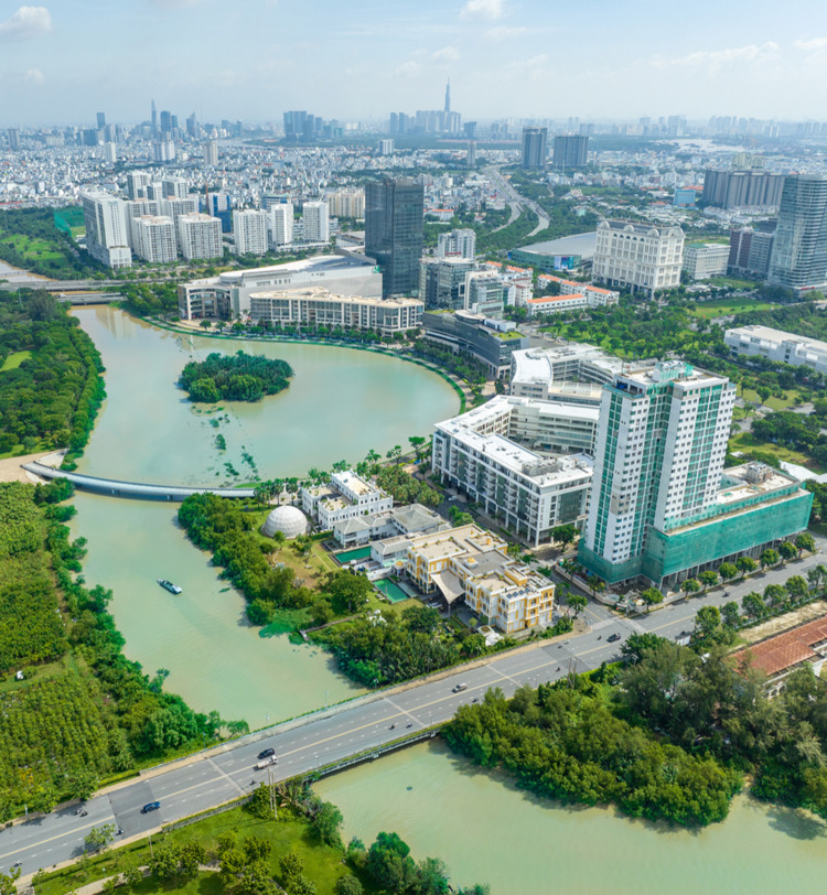 The Horizon ngay Hồ Bán Nguyệt, cách Crescent Mall vài phút đi bộ