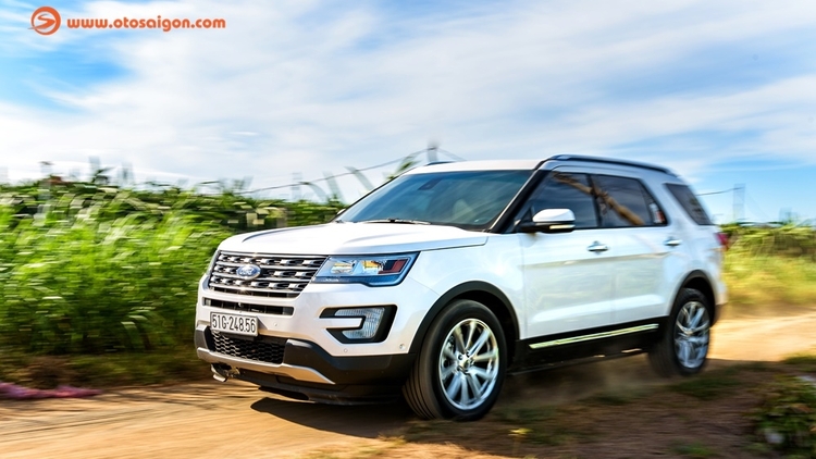 Thay bình điện xe Ford Explorer có cần phải giữ nguồn không?