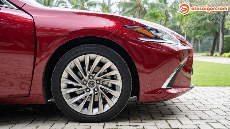 otosaigon.com-lexus-es-350-2022-60.jpg