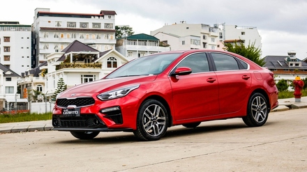 kia cerato.jpg