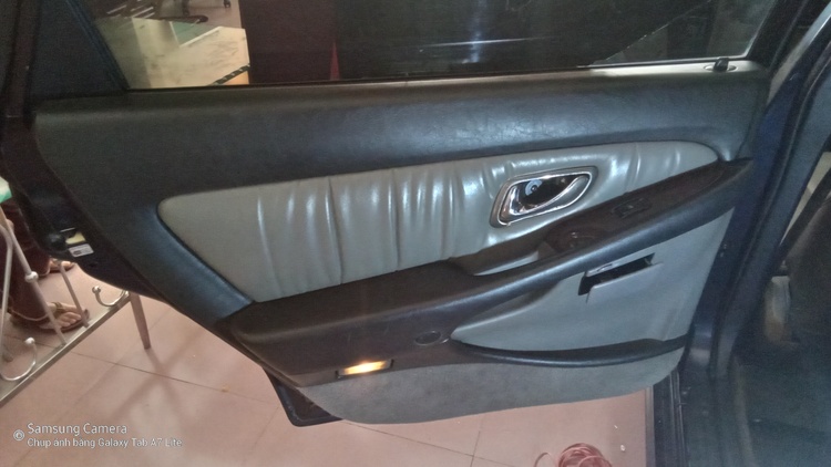 Em tự đại tu xe Mitsubishi 26 năm tuổi. Em tự đại tu xe Mitsubishi 26 năm tuổi.
