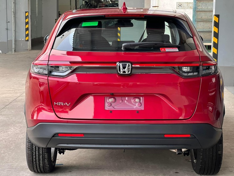 Honda HR-V G giá 699 triệu đồng đã về đại lý, số lượng hạn chế, manh nha kèm “lạc”