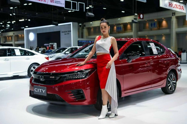 Không còn trẻ có nên mua Honda City RS?